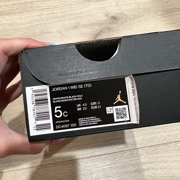 Nike Jordan 1 Mid SE toddler 5C - Picture 2 of 6